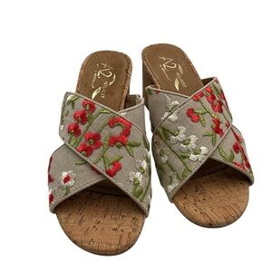 Aerosoles A2‎ Embroidered Midday Floral Slide size 7.5 M